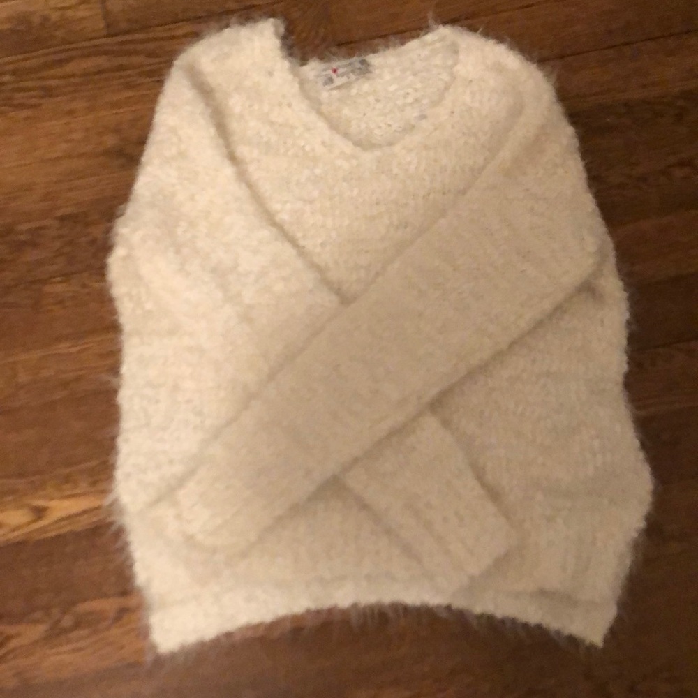 Poof Apparel white sweater size small